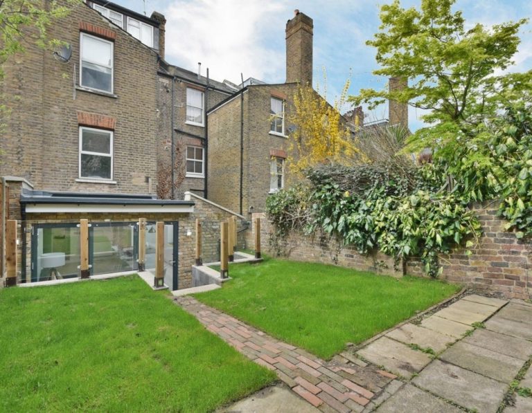 Kingsgate Road, West Hampstead, NW6 M Real Estate