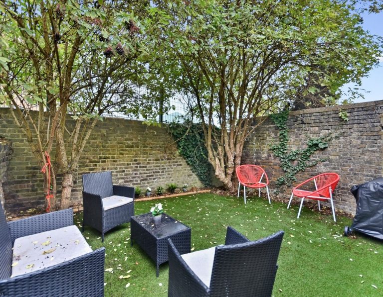 Ashmore Road, Queens Park, W9 M Real Estate