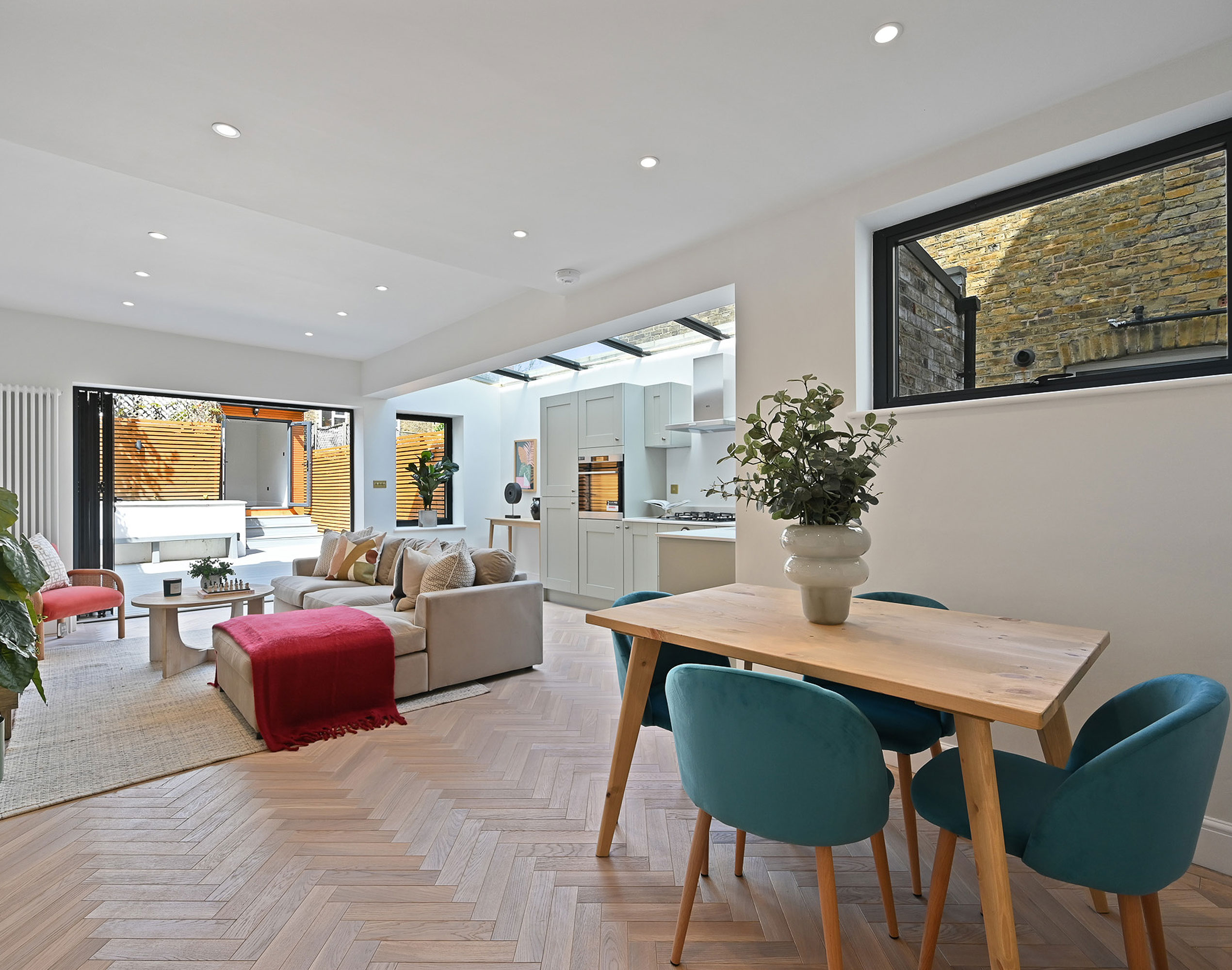 MRE Real Estate | We ACQUIRE | We DEVELOP | We MANAGE