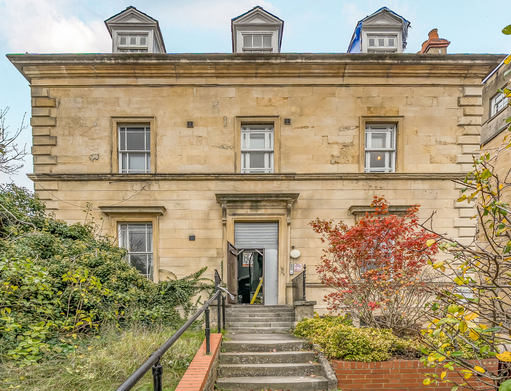 MRE Real Estate | Management